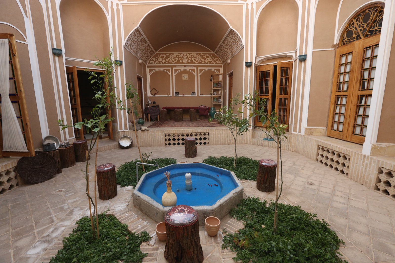 Yazd Hostel